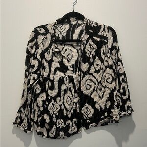 Zara Black and Cream Patterned Top